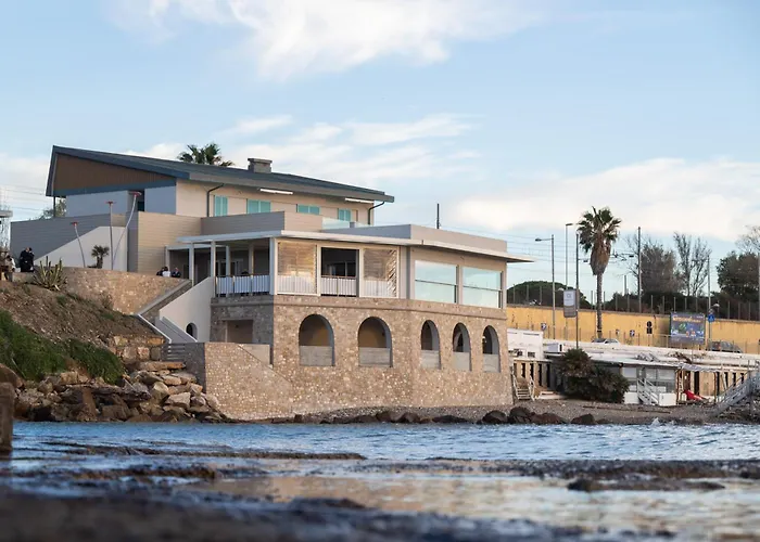 Le Suites Sul Mare Di Esterina
