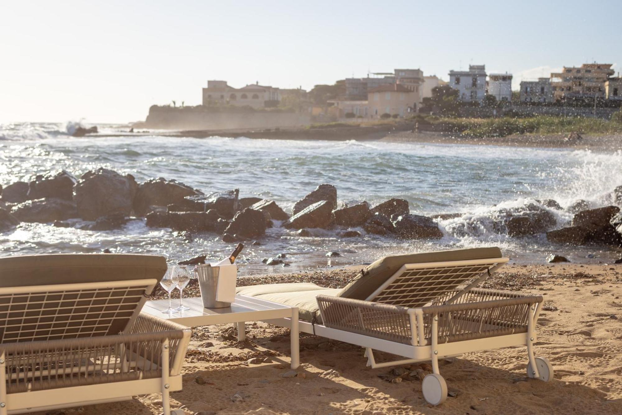 Le Sul Mare Di Esterina Civitavecchia